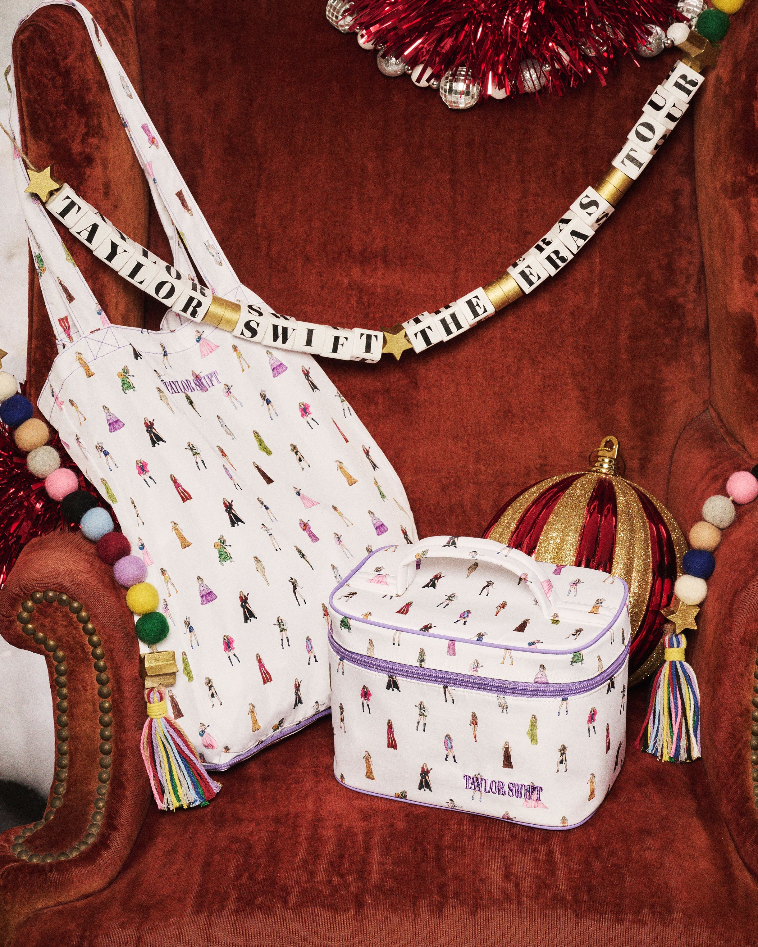 Taylor Swift | The Eras Tour Friendship Bracelet Garland